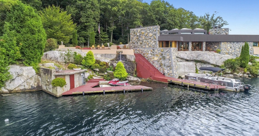 Cận cảnh ngôi nhà trên đảo được rao bán với giá gần 13 triệu đô