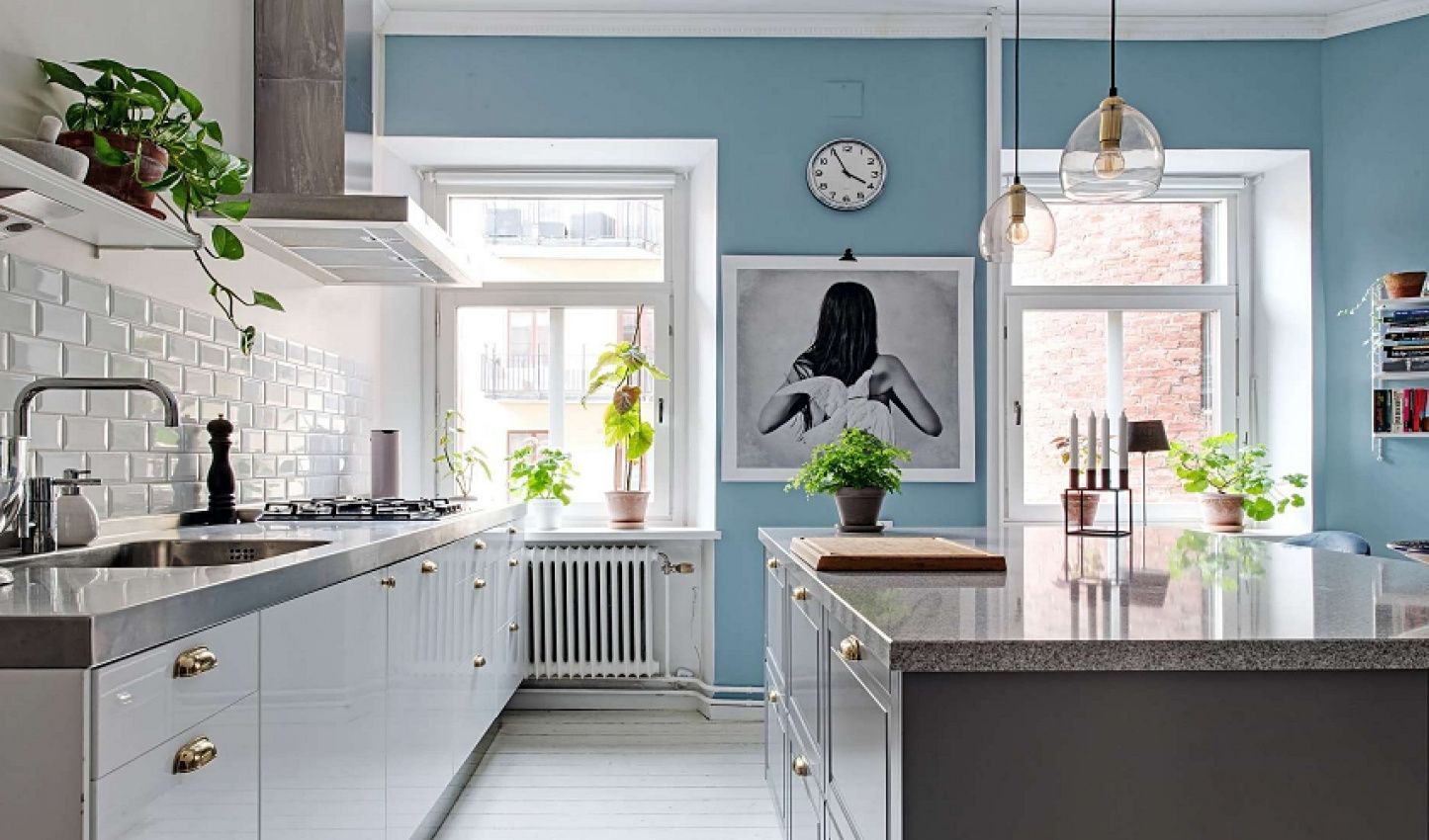 Ngắm căn hộ phong cách Scandinavian thanh lịch và xanh mát