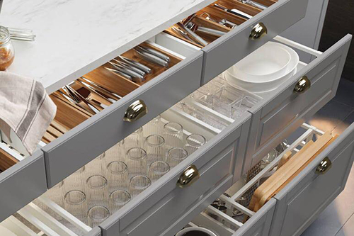 , tại sao bạn nên sử dụng ngăn kéo thay tủ đồ trong phòng bếp?