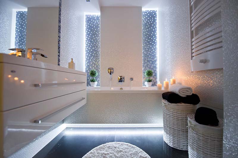 , đèn led - lựa chọn hoàn hảo để trang trí phòng tắm