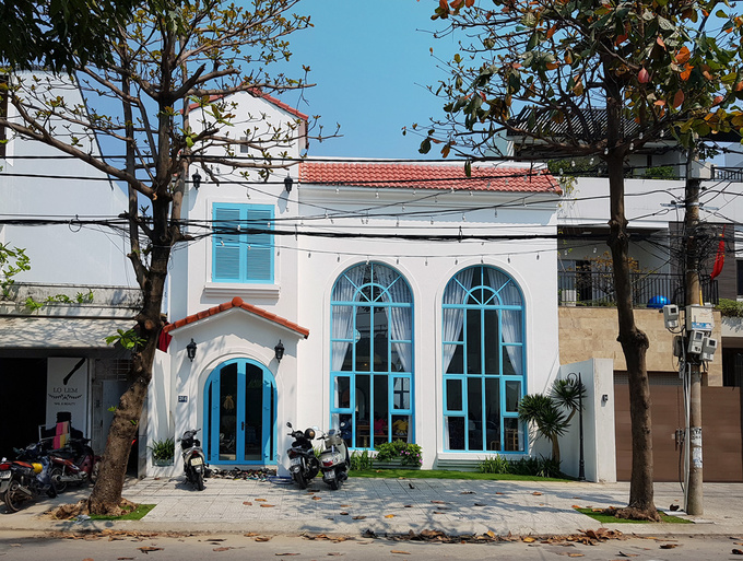Nhà 2 tầng ở Đà Nẵng được thiết kế như một 