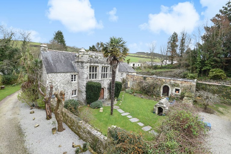Rialton Priory, nhà cổ duyên dáng nhất vùng Cornwall