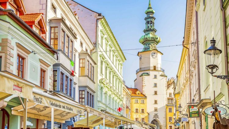 bratislava, du lịch, slovakia, bratislava – thành phố giàu có bậc nhất về văn hoá, lịch sử và kiến trúc
