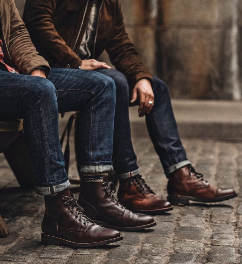 Cách mix quần jeans với boots nam: sự phối hợp hoàn hảo