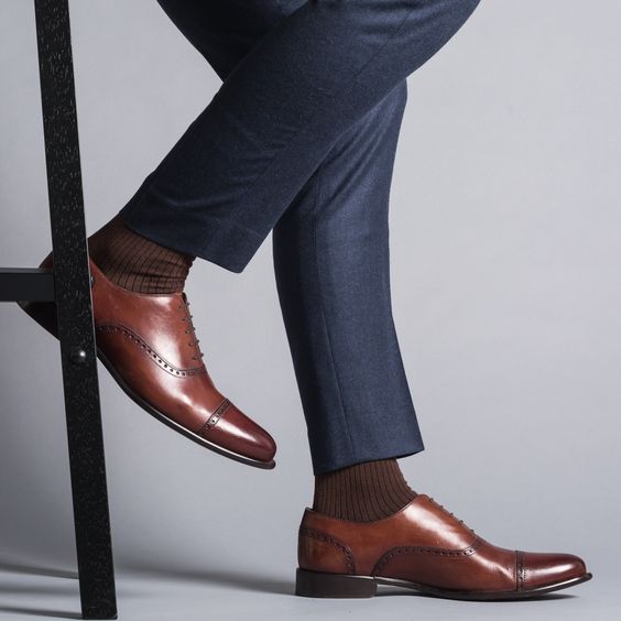 đàn ông, phong cách, ngày 02: đàn ông và những đôi giày sáng bóng