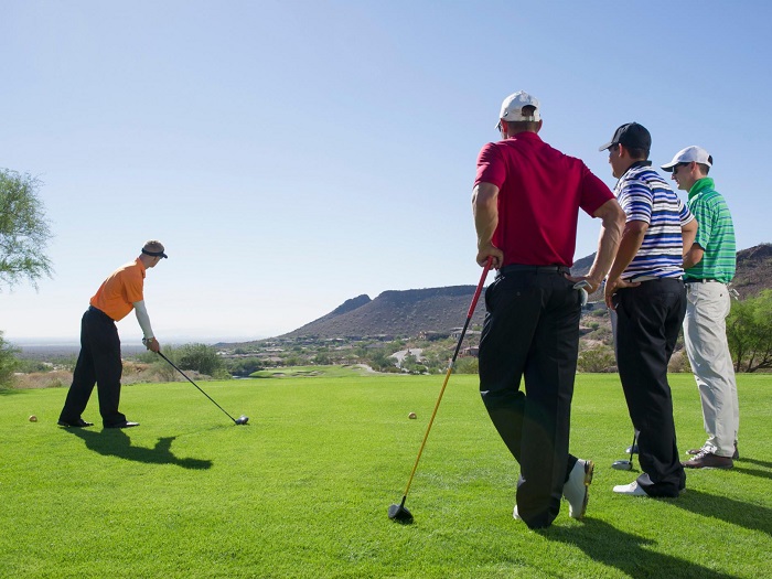 Những hình thức thi đấu phổ biến và quy định về luật đánh team trong golf