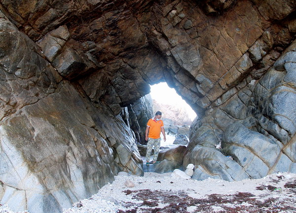 hang động nhơn lý, du lịch bình định, gàng đá gộp đá ở đâu đẹp, khám phá hang động nhơn lý nguyên sơ kỳ ảo