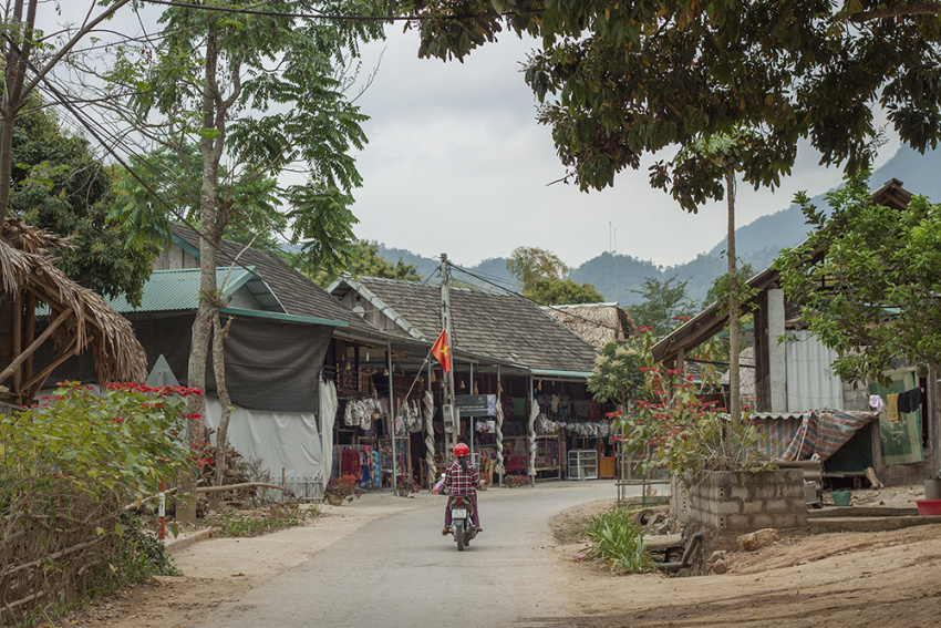 du lịch hòa bình, du lịch mai châu, du lịch núi rừng, đến mai châu hòa mình vào thiên nhiên núi rừng tĩnh lặng