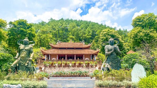 Vãng cảnh chùa Địa Tạng Phi Lai Tự - chốn tiên cảnh nơi trần thế ở Hà Nam