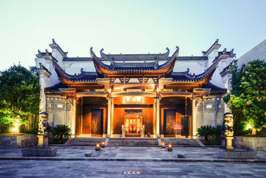 Khám phá Resort xây từ nhà hát 600 tuổi ở Trung Quốc