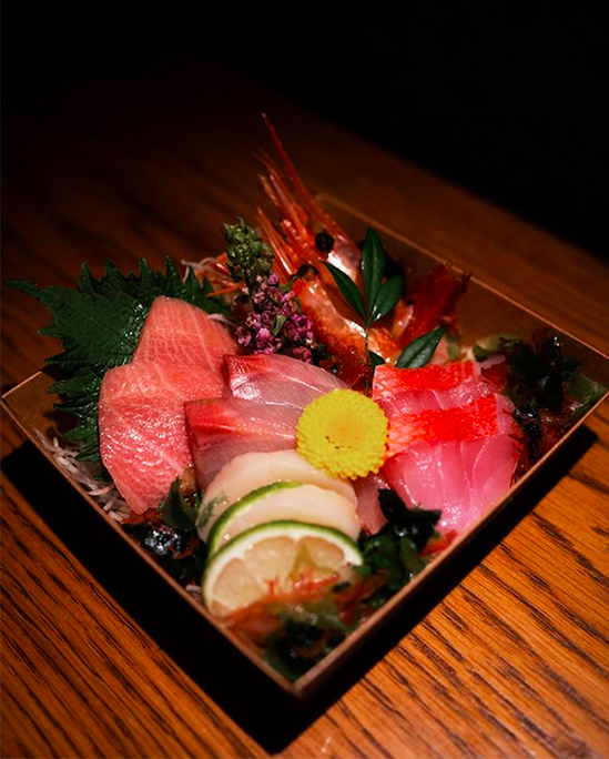 tiên nguyễn, sao việt ăn gì, đồ nhật cao cấp, phong cách omakase, mục sở thị bữa tiệc sashimi cao cấp tại gia của tiên nguyễn