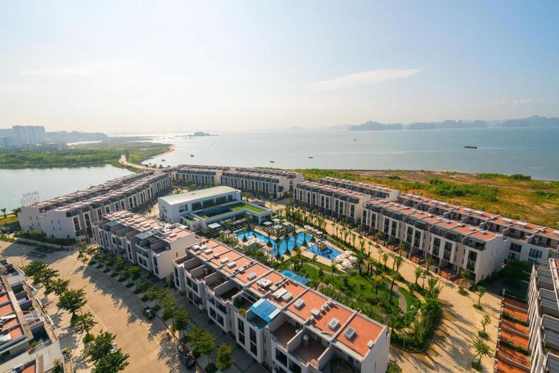 Royal Lotus Halong Resort & Villas – Bông sen giữa lòng thành phố Vịnh