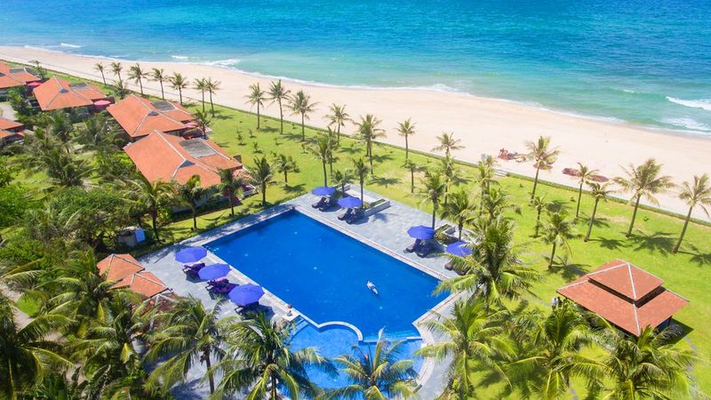 Lapochine Beach Resort – Vẻ đẹp cổ điển trong lòng xứ Huế