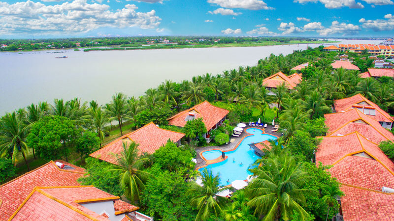 Vinh Hung Riverside Resort & Spa – Chốn bình yên giữa lòng phố cổ