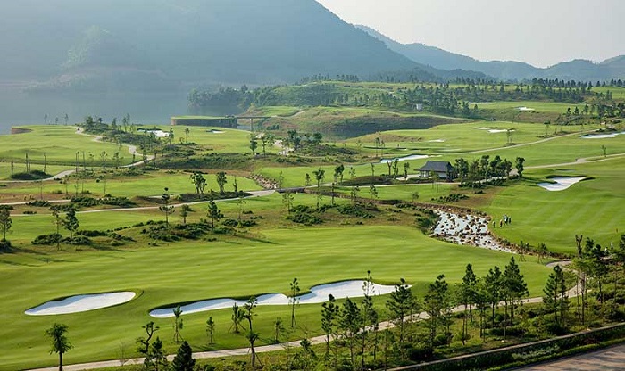 khám phá 4 sân golf tuyệt đẹp tại vĩnh phúc được nhiều golfer yêu thích