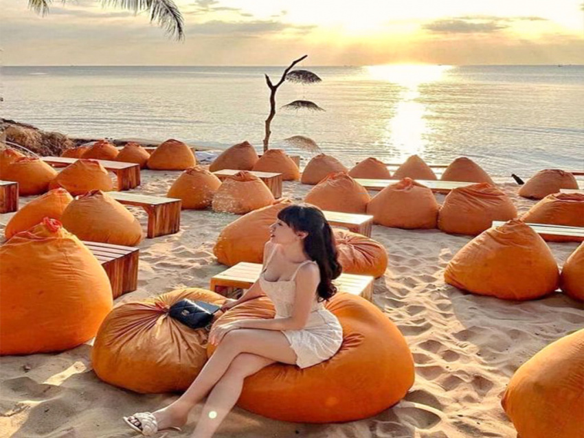 Ocsen Beach Bar Phú Quốc ngắm hoàng hôn ở “QUÁN BAR BÊN BỜ BIỂN” view đẹp