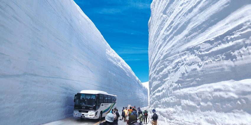 Bức tường tuyết dày 20m nổi tiếng nhất Tateyama