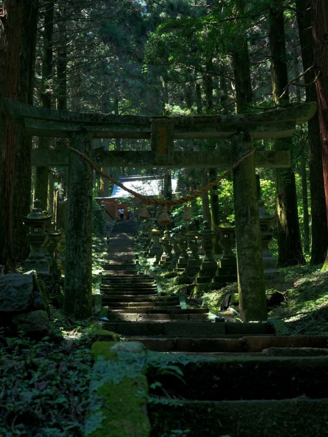 đền kamiiromi kumanoza, noumizo no taki, cầu treo trong mơ, monet's pond, địa điểm đẹp ở nhật bản, du lịch nhật bản, nhật bản, 4 địa điểm đẹp nhất nhật bản, lúc nào cũng nằm trong top những gợi ý hàng đầu