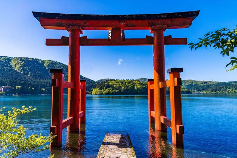 cổng torii nổi trên mặt biển, cổng torii ở nagasaki, cổng torii là gì, cổng torii nhật bản, nhật bản, 10 chiếc cổng torii nổi tiếng nhất gắn liền với những giai thoại bí ẩn