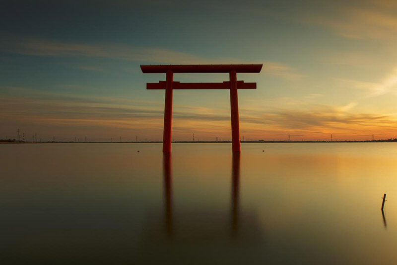 cổng torii nổi trên mặt biển, cổng torii ở nagasaki, cổng torii là gì, cổng torii nhật bản, nhật bản, 10 chiếc cổng torii nổi tiếng nhất gắn liền với những giai thoại bí ẩn