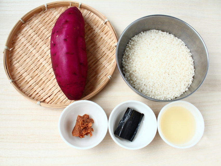 khoai lang nhật, cách làm cơm trộn khoai lang, cơm nắm onigiri, nhật bản, đầu bếp nhật chia sẻ món cơm trộn khoai lang “đỉnh của chóp”, đảm bảo chưa ai ăn thử bao giờ