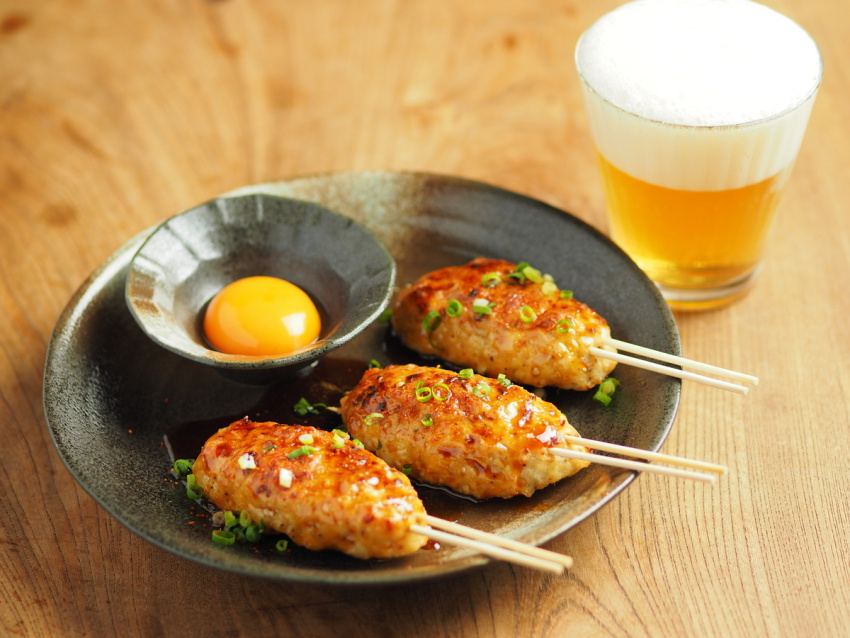 Đầu bếp Nhật chia sẻ công thức làm món chả gà viên siêu đỉnh, ăn một lần là nghiện