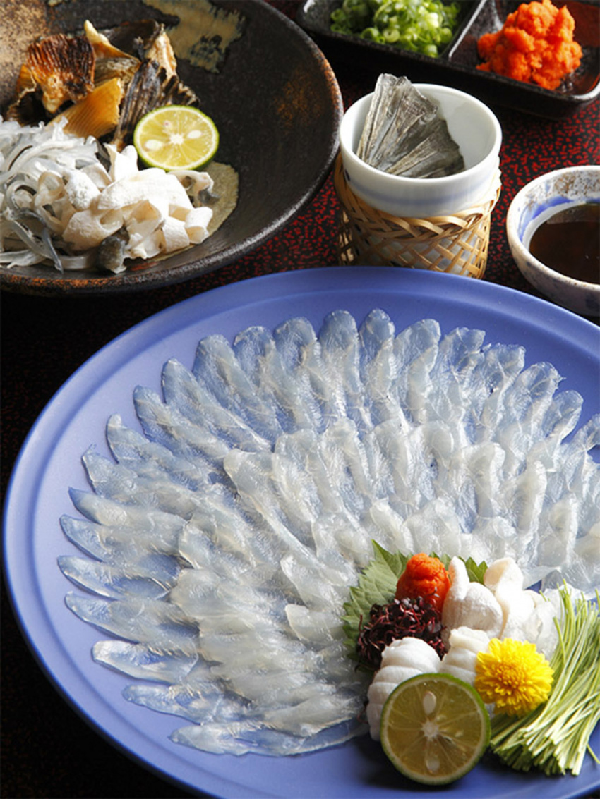 món ăn kinh dị ở nhật, natto, cá nóc, châu chấu, thịt ngựa, nhật bản, 6 món ăn “nhìn đã thấy sợ” ở nhật, bạn có dám thử không?