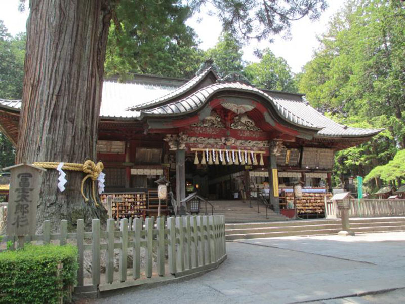 Nếu “ế” quá lâu, nhất định bạn đừng bỏ qua 7 ngôi đền cầu tình duyên nổi tiếng gần Tokyo này