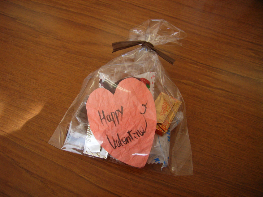 ngày valentine trắng, honmei choco, tomo choco, giri choco, nguồn gốc ngày valentine, lễ tình nhân ở nhật, nhật bản, tại sao nữ giới lại tặng socola cho nam vào ngày lễ tình nhân ở nhật?
