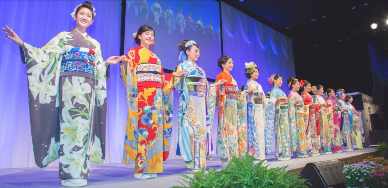 Choáng với bộ sưu tập kimono kéo dài suốt 4 năm tại Thế vận hội Olympic Tokyo