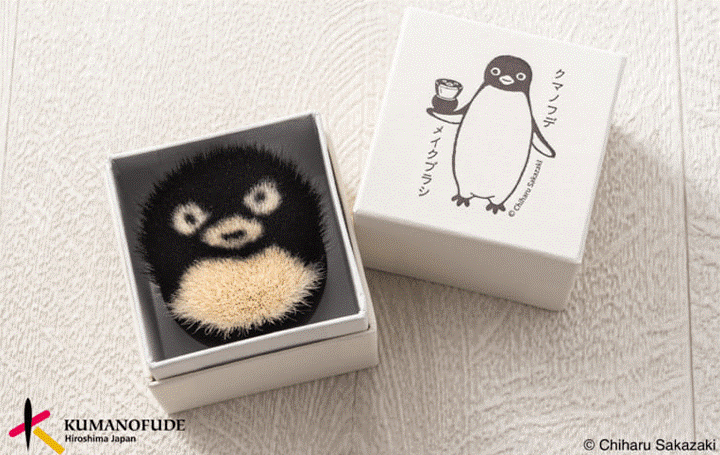 chiharu sakazaki, isetan, cọ trang điểm hình chim cánh cụt, mua sắm, shinjuku, tokyo, nhật bản, cọ trang điểm hình chim cánh cụt siêu dễ thương chỉ có bán ở nhật bản