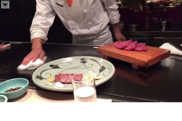 khám phá, trải nghiệm, món sashimi đặc biệt của nhật bản với nguyên liệu không phải từ cá