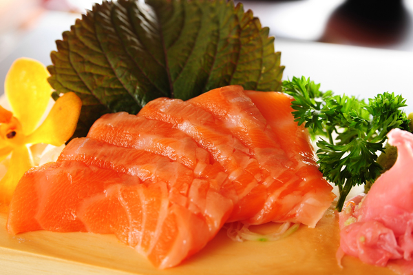 Một số hải sản chính phổ biến của món Sashimi Nhật Bản.