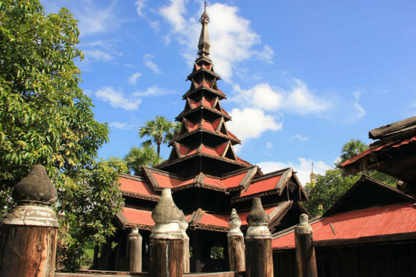 khám phá, trải nghiệm, vẻ đẹp cổ kính của tu viện gỗ bagaya kyaung