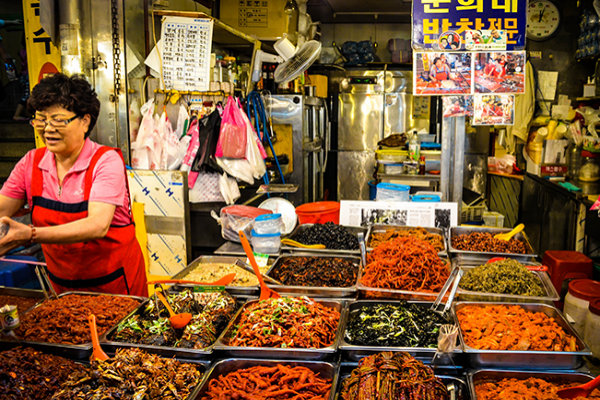 khám phá, trải nghiệm, ẩm thực đường phố tại myeongdong