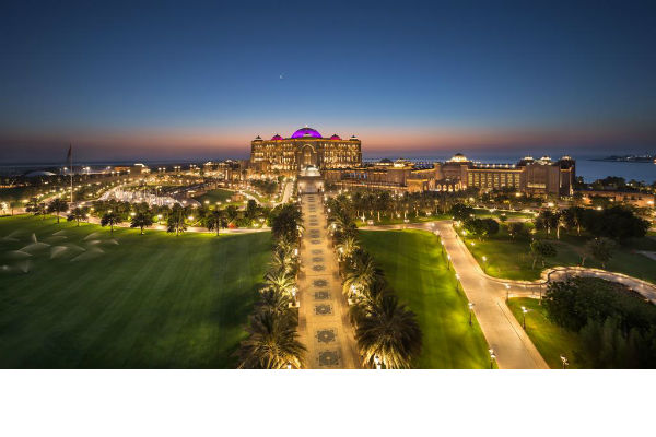 Khách sạn Emirates Palace ở Dubai đắt đỏ nhất hành tinh