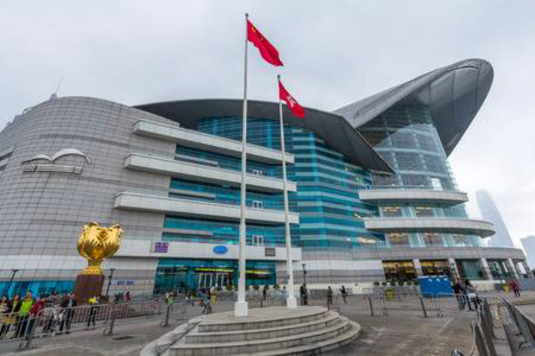 khám phá, trải nghiệm, quảng trường golden bauhinia ở hong kong