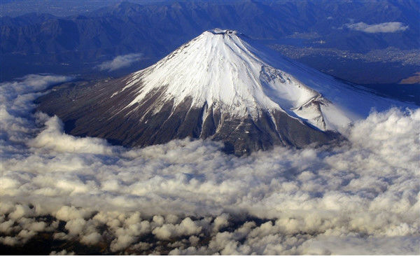 Núi Phú Sĩ – biểu tượng linh thiêng của Nhật Bản