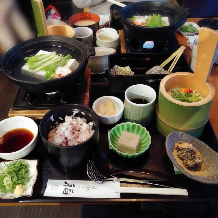 , mì ramen, sushi & sashimi, sake & đồ uống có cồn khác, món tráng miệng, đồ ăn nhẹ, đồ ngọt, izakaya, bars, pubs, thực phẩm nhật bản khác, nhà hàng, nhật bản, 20 địa điểm ăn trưa tuyệt vời ở kyoto