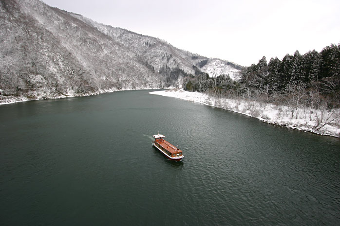 suối nước nóng, kumano kodo, kochi, tokushima, saitama, niigata, tochigi, miyagi, yamagata, di sản thế giới, các hoạt động ngoài trời, hoạt động, nhật bản, 9 địa điểm chèo thuyền xuôi dòng tại nhật bản nơi bạn có thể ngắm cảnh vừa thưởng thức bữa ăn