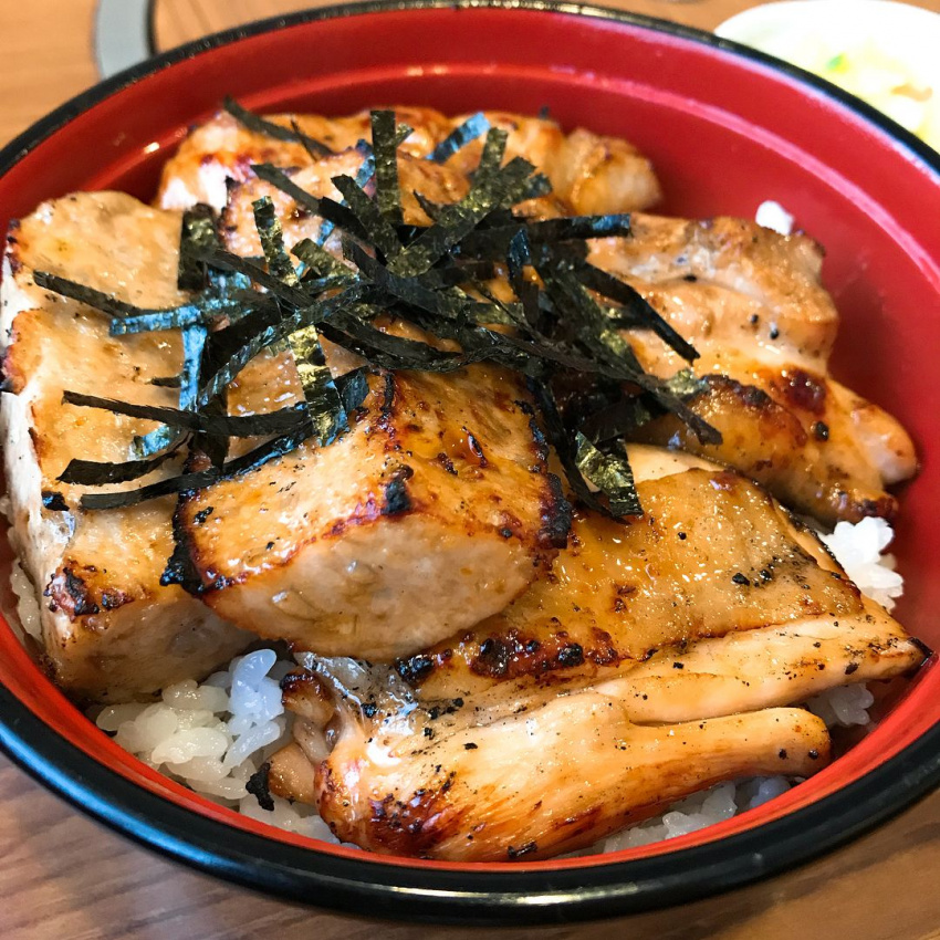 tokyo, tsukiji, sushi & sashimi, ẩm thực, nhật bản, bắt đầu ngày mới với 20 món ăn sáng ngon tuyệt tại chợ cá tsukiji