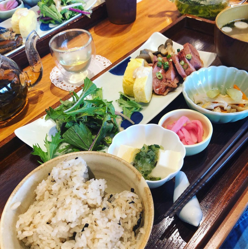 tokyo, tsukiji, sushi & sashimi, ẩm thực, nhật bản, bắt đầu ngày mới với 20 món ăn sáng ngon tuyệt tại chợ cá tsukiji