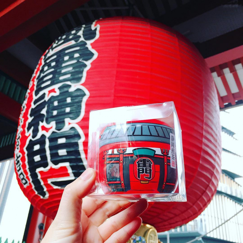 20 Món quà Lưu niệm Bạn Nên Mua ở Tokyo