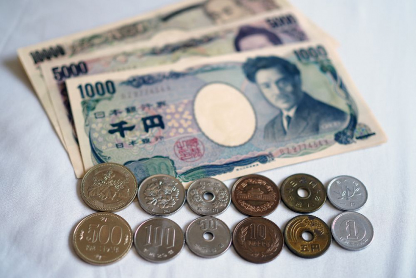 Những điều khách du lịch cần biết về tiền và mua hàng miễn thuế ở Nhật