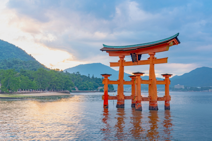 kawagoe, hakone, hitachi, rissyakuji, dogo onsen, shodoshima, núi hakodate, himeji, hiroshima, di sản thế giới, thủy cung, sở thú, công viên giải trí, đền và điện thờ, onsen (suối nước nóng), chuyến đi trong ngày, nhật bản, 20 địa điểm tham quan nổi tiếng có thể đi và về trong ngày tại nhật bản