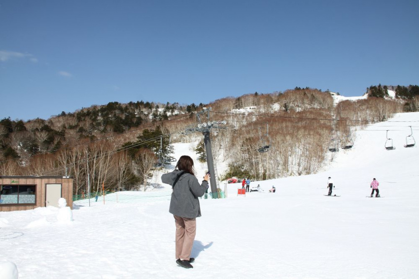 nozawa, manza onsen, kusatsu onsen, zao onsen, yamagata, suối nước nóng, niigata, gunma, các hoạt động ngoài trời, onsen (suối nước nóng), trượt tuyết, nhật bản, 5 địa điểm trượt tuyết kết hợp suối nước nóng nổi tiếng ở vùng phía bắc nhật bản