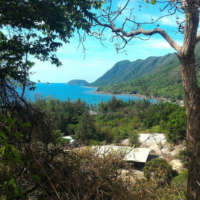 Thưởng ngoạn phong cảnh đẹp như thiên đường trên đảo Hòn Tre Lớn ở Côn Đảo
