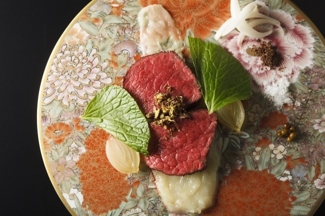 nhà hàng “muốn ăn thịt bò phải bịt mắt” độc nhất khu thương mại ginza