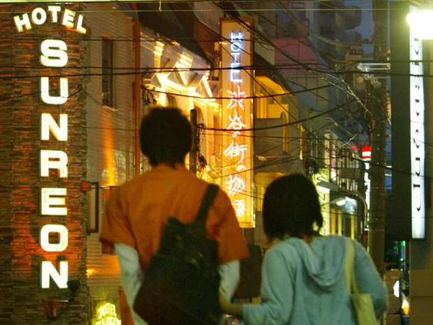 Nhu cầu yêu đương ngày càng ít, những khách sạn tình yêu ở Nhật Bản phải tìm kiếm những đối tượng khách mới