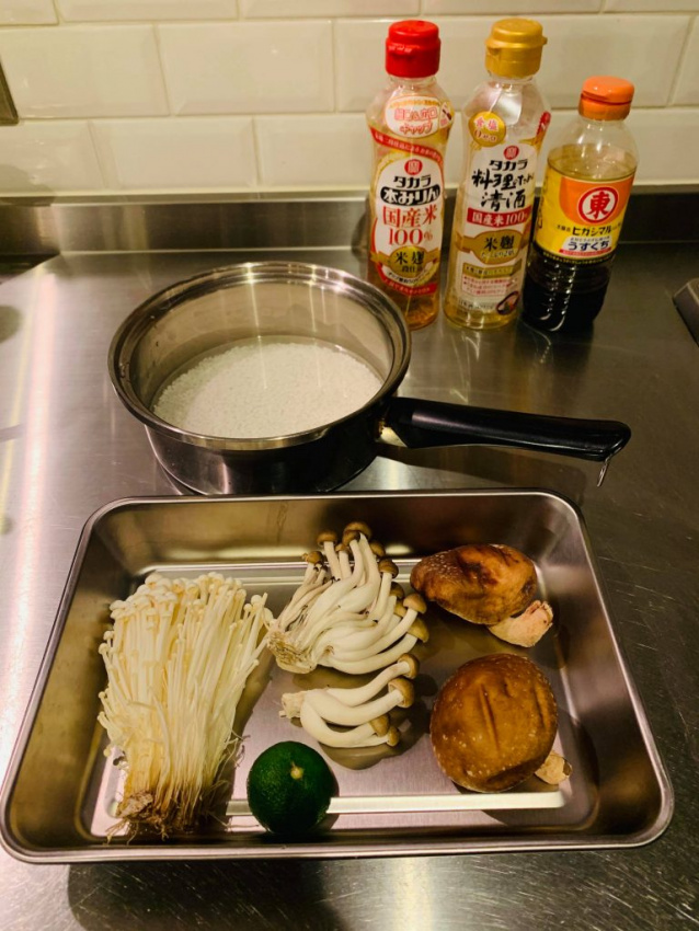 cơm hầm nấm, món ăn năm mới, năm mới, súp miso ngao, tự tay vào bếp, vào bếp cùng chị aya: cơm hầm nấm và súp miso ngao